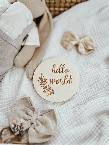 Card Milestone Minilulla  din lemn “Hello world”