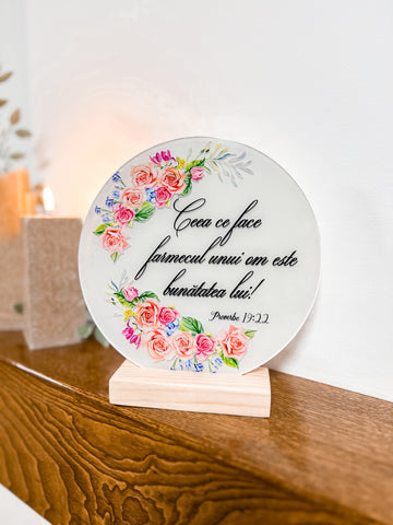 Decoraţiune Florală Roses - Proverbe 19:22