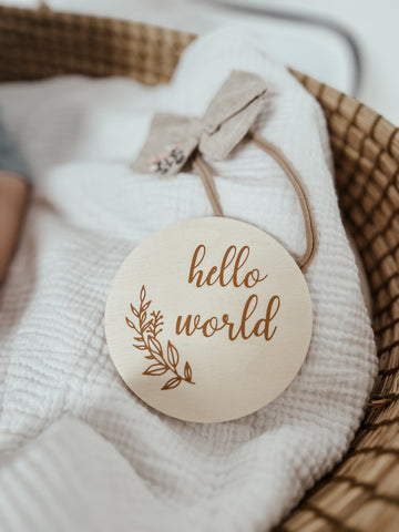 Card Milestone Minilulla  din lemn “Hello world”