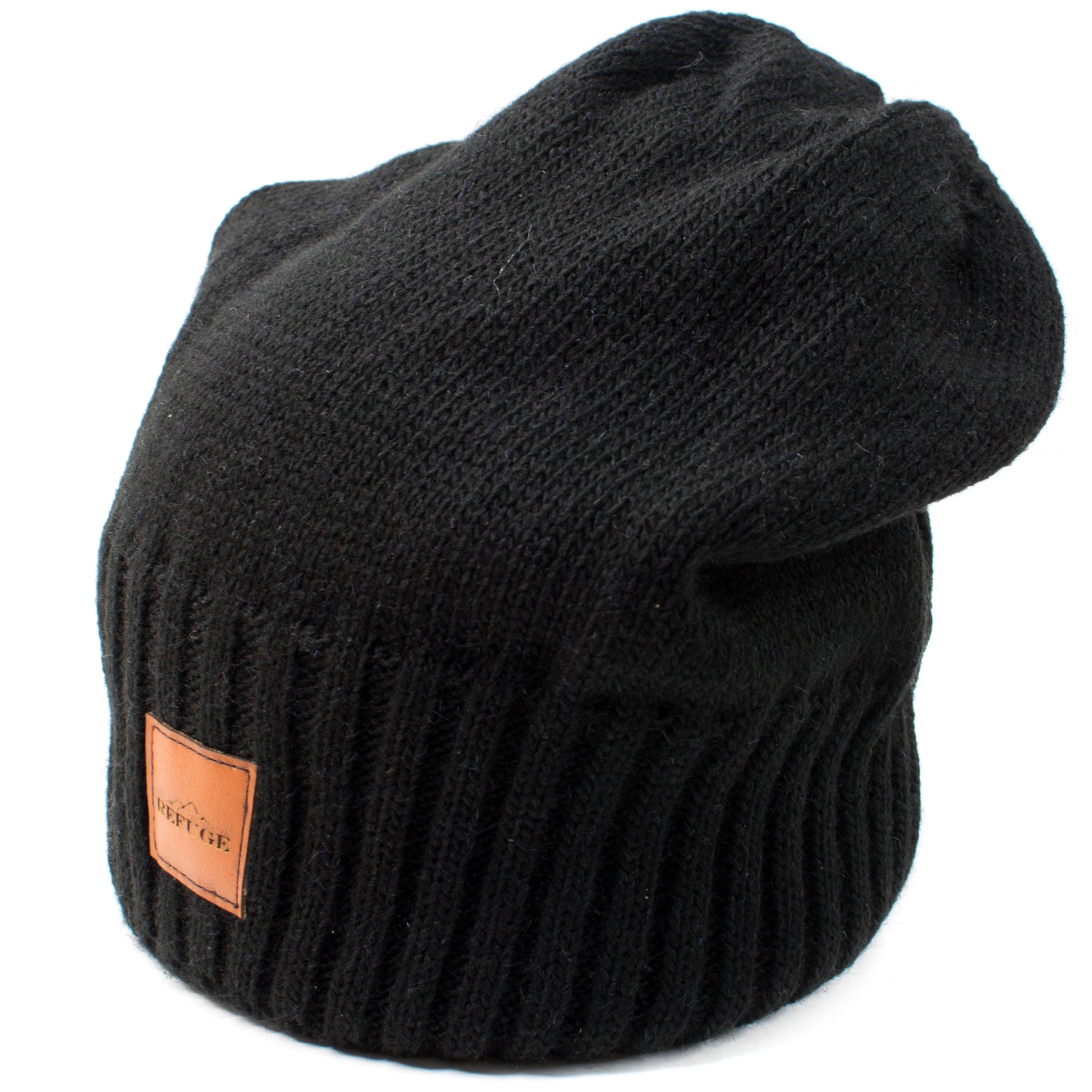 Caciula neagra Refuge